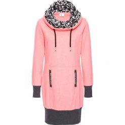 Sukienka dresowa, długi rękaw bonprix łososiowy neonowy. Różowe sukienki damskie bonprix, bez wzorów, z dresówki, bez kołnierzyka, z długim rękawem, długie, maxi. Za 109,99 zł.