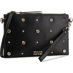 Torebka VERSACE JEANS COUTURE - E3VUBPP2 71303 899. Czarne listonoszki damskie Versace Jeans Couture, na co dzień, bez wzorów, z jeansu, bez dodatków. W wyprzedaży za 279,00 zł.