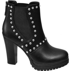 Botki damskie Catwalk czarne. Czarne botki damskie Catwalk, z materiału, bez obcasa, na obcasie, na zamek. Za 159,90 zł.
