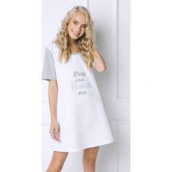 Koszula nocna Dreamy. Szare koszule nocne damskie Astratex, z napisami, z dzianiny. Za 94,99 zł.