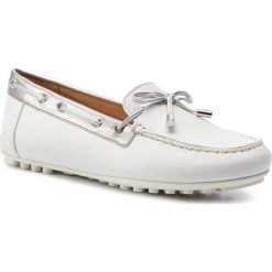Mokasyny GEOX - D Leelyan A D724RA 043AJ C0007 White/Silver. Białe mokasyny damskie Geox, ze skóry, na płaskiej podeszwie. W wyprzedaży za 279,00 zł.