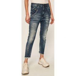 Diesel - Jeansy Fayza. Niebieskie jeansy damskie Diesel, m, bez wzorów, z elastanu. W wyprzedaży za 999,90 zł.