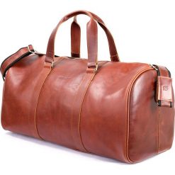 Skórzana torba męska podróżna BRODRENE R20 koniakowa - koniak. Torby męskie skórzane Brødrene, w paski, ze skóry, eleganckie. Za 699,99 zł.