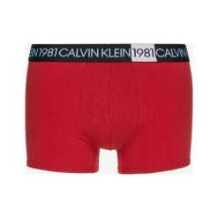 Calvin Klein 1981 Bokserki Czerwony. Czerwone bokserki męskie Calvin Klein, bez wzorów, z elastanu. Za 128,95 zł.