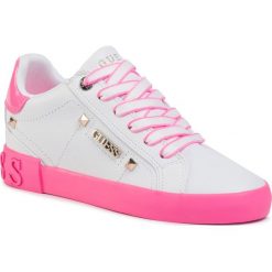 Sneakersy GUESS - Puxly FL5PUX LEA12 WHITE/PINK. Białe półbuty damskie Guess, ze skóry ekologicznej. Za 559,00 zł.