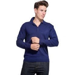 William de Faye sweter męski L ciemny niebieski. Niebieskie swetry męskie William de Faye, m, bez wzorów, z kaszmiru, klasyczne, z klasycznym kołnierzykiem, bez kaptura. W wyprzedaży za 211,00 zł.
