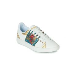 Buty Desigual SHOES_COSMIC_EXOTIC TROPICAL. Białe trampki i tenisówki damskie Desigual, bez wzorów, bez zapięcia. Za 279,20 zł.