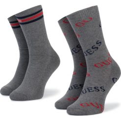 Zestaw 2 par wysokich skarpet męskich GUESS - U94G42 ZZ033 r.OS BLG. Szare skarpetki męskie Guess, z aplikacjami, z elastanu. W wyprzedaży za 49,00 zł.