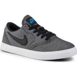 Buty NIKE - Sb Check Cnvs (Gs) 905373 008 Black/Black/White/Photo Blue. Szare półbuty damskie Nike, na co dzień, bez wzorów, ze skóry ekologicznej, bez obcasa, na płaskiej podeszwie, bez zapięcia. W wyprzedaży za 179,00 zł.