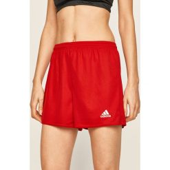 Adidas Performance - Szorty. Czerwone spodenki sportowe damskie adidas Performance, s, z aplikacjami, z poliesteru, sportowe. Za 59,90 zł.