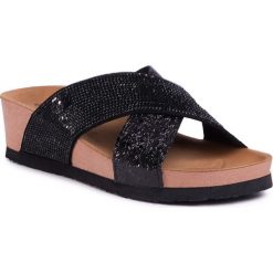 Klapki GIOSEPPO - Prades 59336 Black. Czarne klapki damskie Gioseppo, z aplikacjami, z tworzywa sztucznego, bez obcasa, na obcasie. Za 159,00 zł.