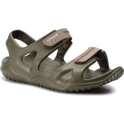 Sandały CROCS - Swiftwater River Sandal M 203965 Army Green/Khaki. Zielone klapki męskie Crocs, bez wzorów, z tworzywa sztucznego. Za 179,00 zł.