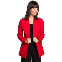Żakiet dzianinowy plus size bez zapięcia - czerwony. Czerwone żakiety damskie BE, s, bez wzorów, z elastanu. W wyprzedaży za 137,00 zł.