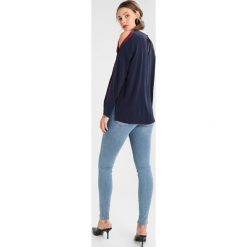 Bluzki damskie: Native Youth IONIAN CROP Bluzka navy/burgundy