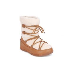 Śniegowce FitFlop SUPERBLZZ. Pomarańczowe śniegowce damskie FitFlop, bez zapięcia. W wyprzedaży za 636,30 zł.