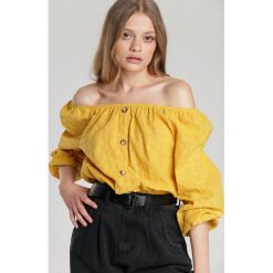 Żółta Bluzka Jeralyn. Żółte bluzki damskie Renee, s, z haftami, bez kołnierzyka, z długim rękawem. Za 69,99 zł.