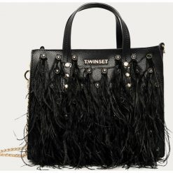 Twinset - Torebka. Czarne listonoszki damskie Twinset, w paski, z poliesteru, na ramię, z aplikacjami. Za 879,90 zł.