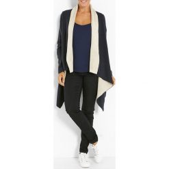 Kardigan w kolorze granatowym. Niebieskie swetry damskie Jacqueline Riu, bez wzorów. W wyprzedaży za 109,95 zł.