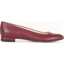 Klasyczne balerinki z ostrym noskiem - skóra naturalna - model 050 - kolor bordowy. Czerwone baleriny damskie Zapato, bez wzorów, ze skóry, klasyczne, bez obcasa. Za 299,00 zł.