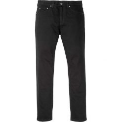 Dżinsy ze stretchem bonprix czarny. Czarne jeansy męskie bonprix, m, bez wzorów. Za 119,99 zł.