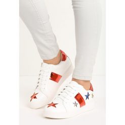 Biało-Czerwone Buty Sportowe Teran. Czerwone buty sportowe damskie Born2be, bez wzorów, z lakierowanej skóry, sportowe. Za 39,99 zł.
