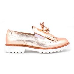Półbuty - skóra naturalna - model 247 - kolor złoty. Żółte półbuty damskie Zapato, bez wzorów, ze skóry, bez obcasa, bez zapięcia. W wyprzedaży za 173,40 zł.