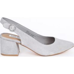 Steve Madden - Sandały. Szare klapki damskie marki Steve Madden, bez wzorów, ze skóry, bez obcasa, na obcasie. W wyprzedaży za 339,90 zł.