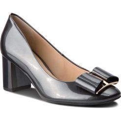 Półbuty HÖGL - 6-105085 Darkgrey 6600. Szare półbuty damskie lakierowane marki HÖGL, z lakierowanej skóry, na obcasie. W wyprzedaży za 389,00 zł.