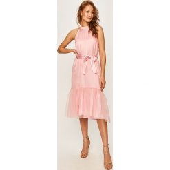 Pinko - Sukienka. Różowe sukienki damskie Pinko, na co dzień, m, w paski, z poliesteru, z włoskim kołnierzykiem, z długim rękawem, długie, mini, proste. W wyprzedaży za 999,90 zł.