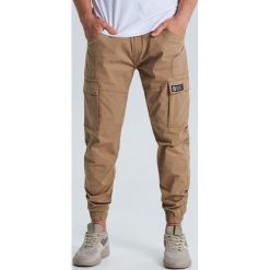 Joggery cargo - Żółty. Żółte spodnie męskie Cropp, m, bez wzorów. Za 149,99 zł.