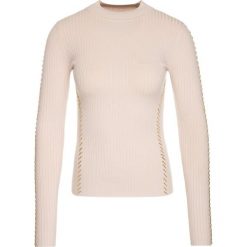 Golf Marciano Guess 94G520 5439Z. Brązowe swetry damskie MARCIANO GUESS, m, z aplikacjami, z elastanu, bez rękawów, bez kaptura. W wyprzedaży za 319,00 zł.