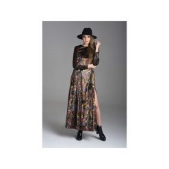 Aksamitna sukienka maxi orientalny wzór. Szare sukienki damskie Nat fashion room, na jesień, bez wzorów, boho, bez kołnierzyka, z długim rękawem, długie, maxi, rozkloszowane. Za 290,00 zł.
