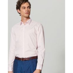 Elegancka koszula z tkaniny poplin - Różowy. Czerwone koszule męskie marki Reserved, m, z tkaniny. Za 79,99 zł.