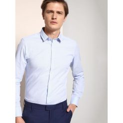 Koszula długi rękaw męska slim fit. Niebieskie koszule męskie Top Secret, na lato, m, bez wzorów, z bawełny, eleganckie, bez kołnierzyka, z długim rękawem. W wyprzedaży za 39,99 zł.