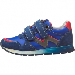 Sneakersy "Bomba" w kolorze granatowym. Niebieskie trampki chłopięce marki Naturino, z aplikacjami, z materiału. W wyprzedaży za 195,95 zł.