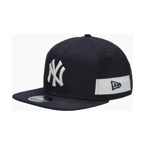New Era Czapka Mlb Side Block Ny Yankees Otc , granatowy, rozmiar SM. Niebieskie czapki damskie New Era, moro, z wełny. W wyprzedaży za 59,99 zł.