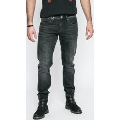 Pepe Jeans - Jeansy Hatch. Szare jeansy męskie Pepe Jeans, bez wzorów, z obniżonym stanem. W wyprzedaży za 199,90 zł.