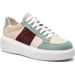 Sneakersy GEOX - D Ottaya F D92BYF 01122 C5K3U Cream/Lt Green. Brązowe półbuty damskie Geox, bez wzorów, ze skóry, bez obcasa, na koturnie, bez zapięcia. W wyprzedaży za 299,00 zł.