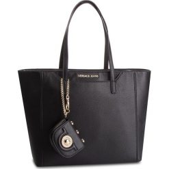 Torebka VERSACE JEANS - E1VTBBC3 70882 899. Czarne torebki klasyczne damskie marki Versace Jeans, bez wzorów, z jeansu, klasyczne, bez dodatków. Za 669,00 zł.
