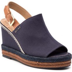 Espadryle GANT - San Diego 18568370 Marine G69. Niebieskie espadryle damskie GANT, bez wzorów, ze skóry, bez obcasa, na obcasie. W wyprzedaży za 279,00 zł.