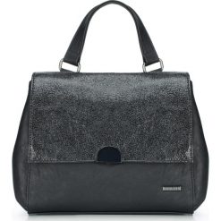 Torebka damska 87-4Y-710-1. Czarne torebki klasyczne damskie marki Wittchen, w paski, eleganckie, bez dodatków. Za 79,00 zł.