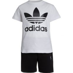 Adidas Originals SET Spodnie treningowe white/black. Białe spodnie chłopięce marki adidas Originals, z bawełny. Za 169,00 zł.