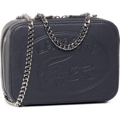 Torebka LACOSTE - Crossover Bag NF2970NL Peacoat 021. Niebieskie torebki klasyczne damskie Lacoste, bez wzorów, ze skóry, eleganckie, bez dodatków. W wyprzedaży za 559,00 zł.