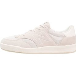 New Balance CRT300 Tenisówki i Trampki moonbeam. Szare tenisówki damskie New Balance, z materiału. Za 379,00 zł.