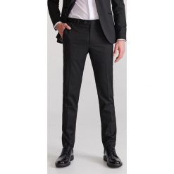 Spodnie garniturowe super slim fit - Czarny. Czarne spodnie garniturowe męskie Reserved, m. Za 149,99 zł.