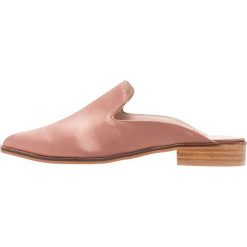 Klapki damskie: Shellys London CANTARA Klapki dark nude