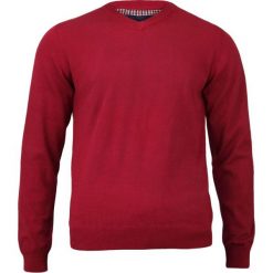 Czerwony Elegancki Męski Sweter (V-neck) - Adriano Guinari - 100% Bawełna, Dekolt w Serek SWADGAW18skipatrolV. Czerwone swetry męskie m, z bawełny, eleganckie. Za 99,00 zł.