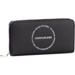 Duży Portfel Damski CALVIN KLEIN JEANS - Sculpted Large Zip Around K60K606166 BDS. Czarne portfele damskie Calvin Klein Jeans, bez wzorów, z jeansu. Za 299,00 zł.