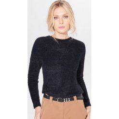 Puszysty sweter z cekinami - Czarny. Czarne swetry damskie Mohito, xl, bez wzorów, bez rękawów, bez kaptura. W wyprzedaży za 59,99 zł.