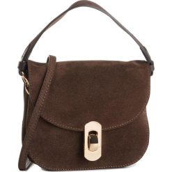 Torebka COCCINELLE - E31 Mignon Suede E1 E31 55 02 01 T.Moro W04. Pomarańczowe torebki klasyczne damskie Coccinelle, moro, ze skóry, klasyczne, na ramię, bez dodatków. W wyprzedaży za 729,00 zł.